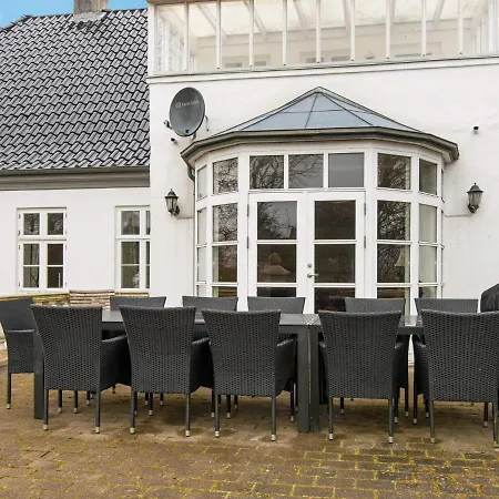 V Semesterbostad Højer